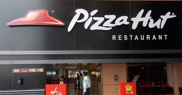 You are currently viewing Pizza Hut forays into the city of beaches!